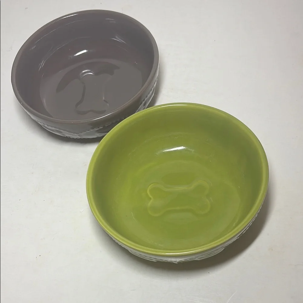 Top Paw Set of Two Ceramic Bowls